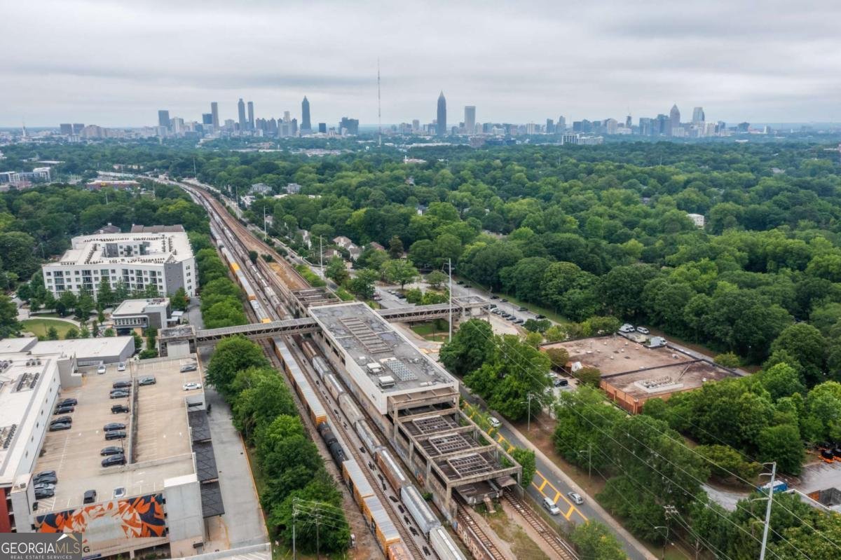178 Wesley Avenue Atlanta - 1
