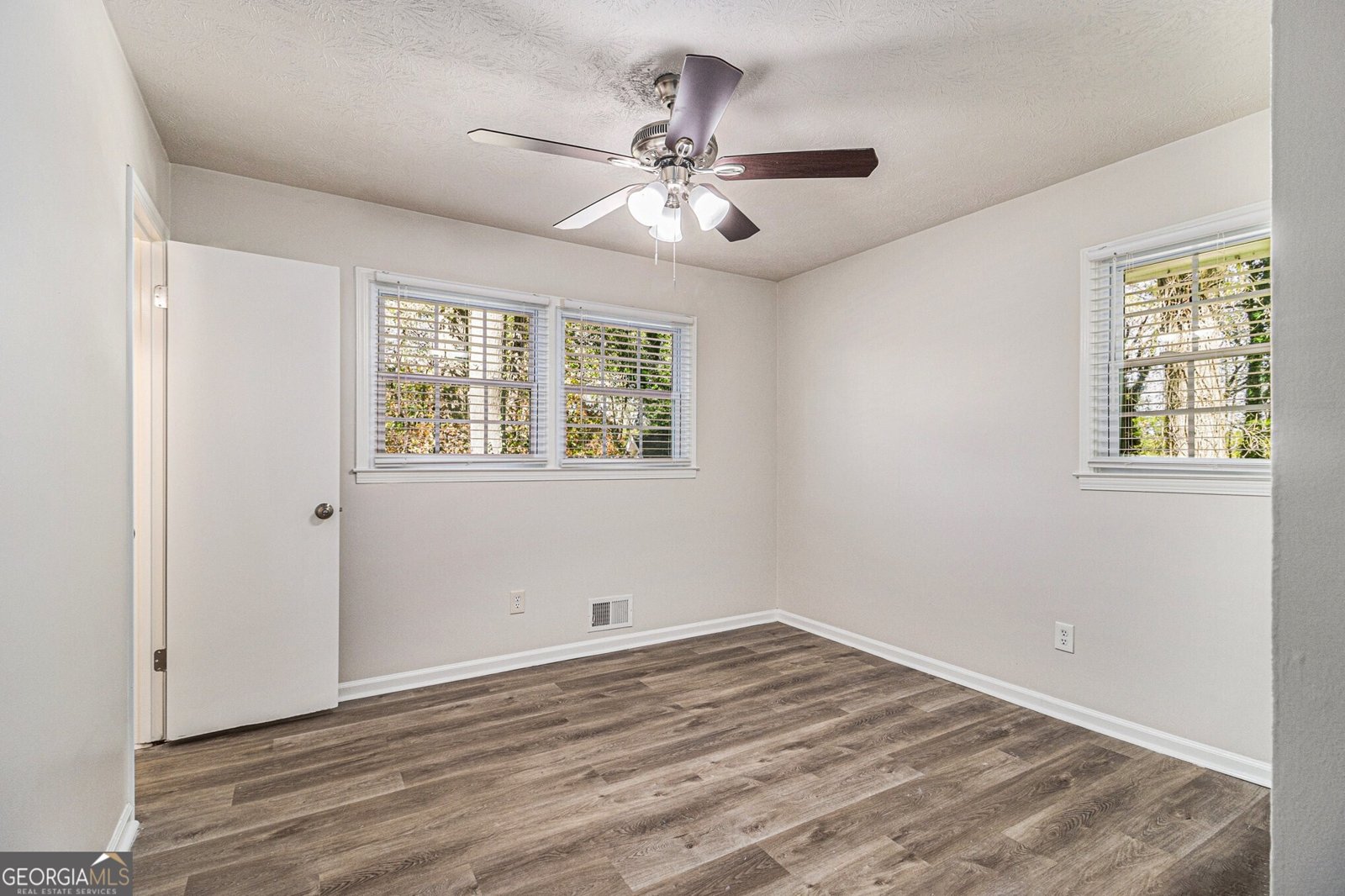 968 Oak Springs Court Stone Mountain - 16