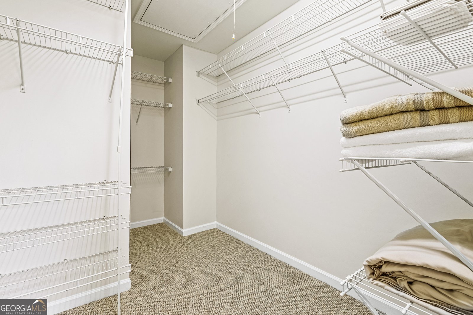 1565 OAKDALE BLUFFS Drive Smyrna - 18