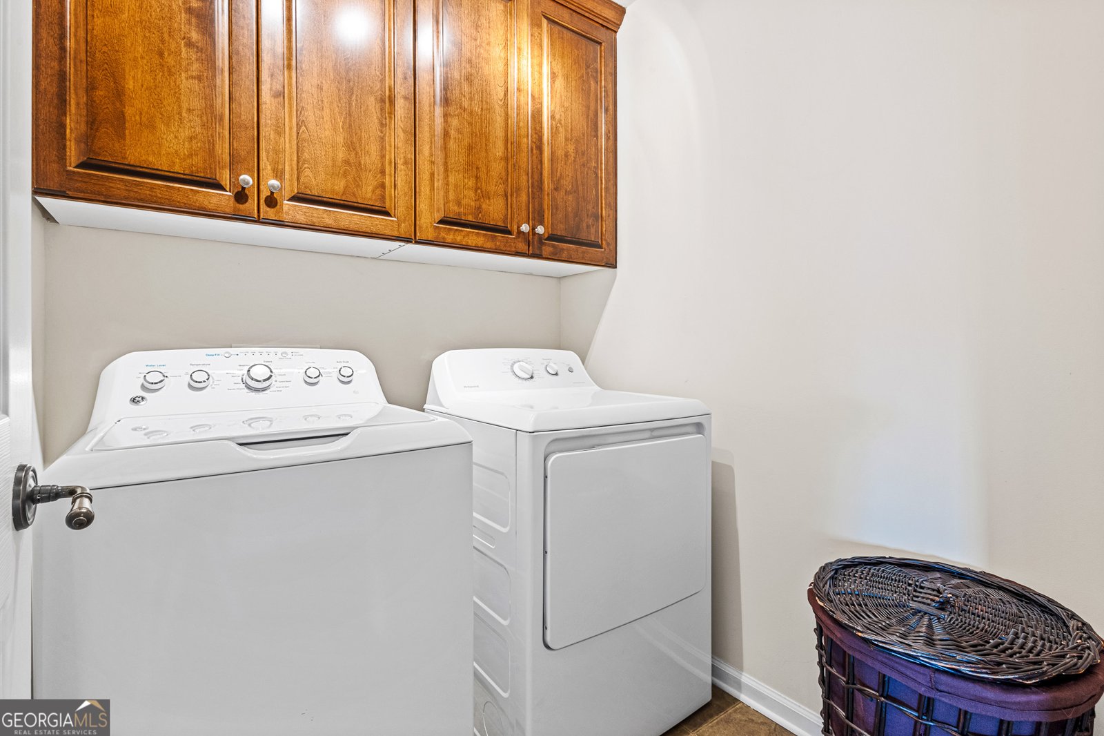 1565 OAKDALE BLUFFS Drive Smyrna - 24