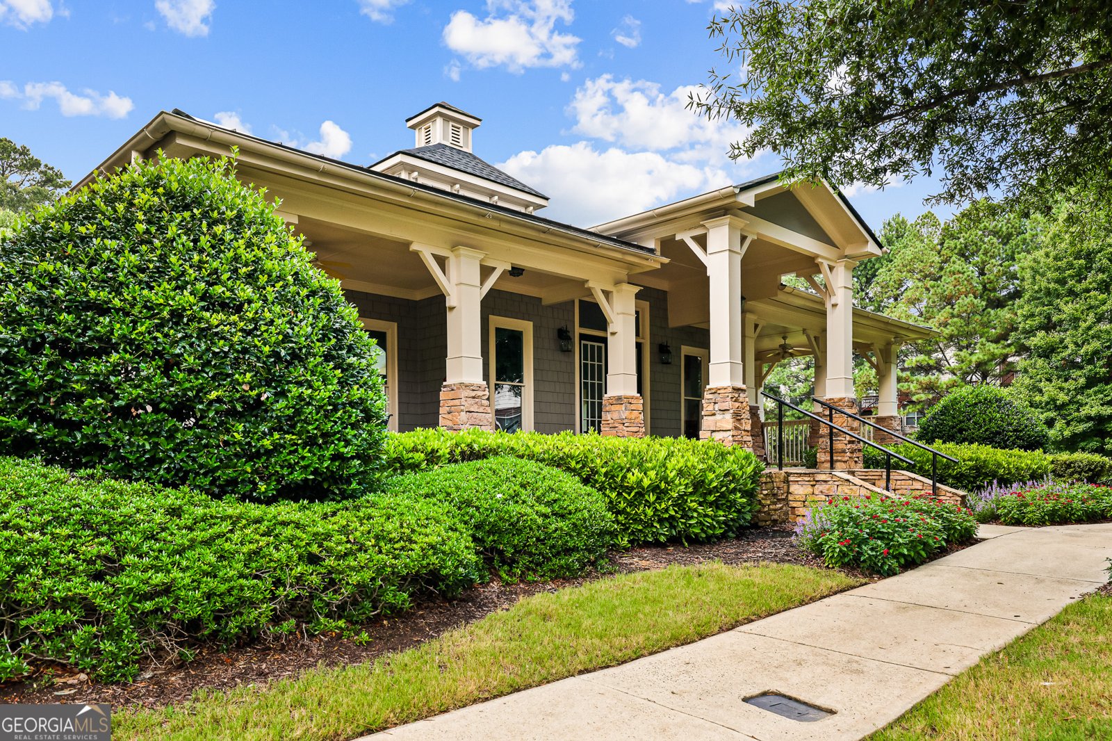 1565 OAKDALE BLUFFS Drive Smyrna - 32