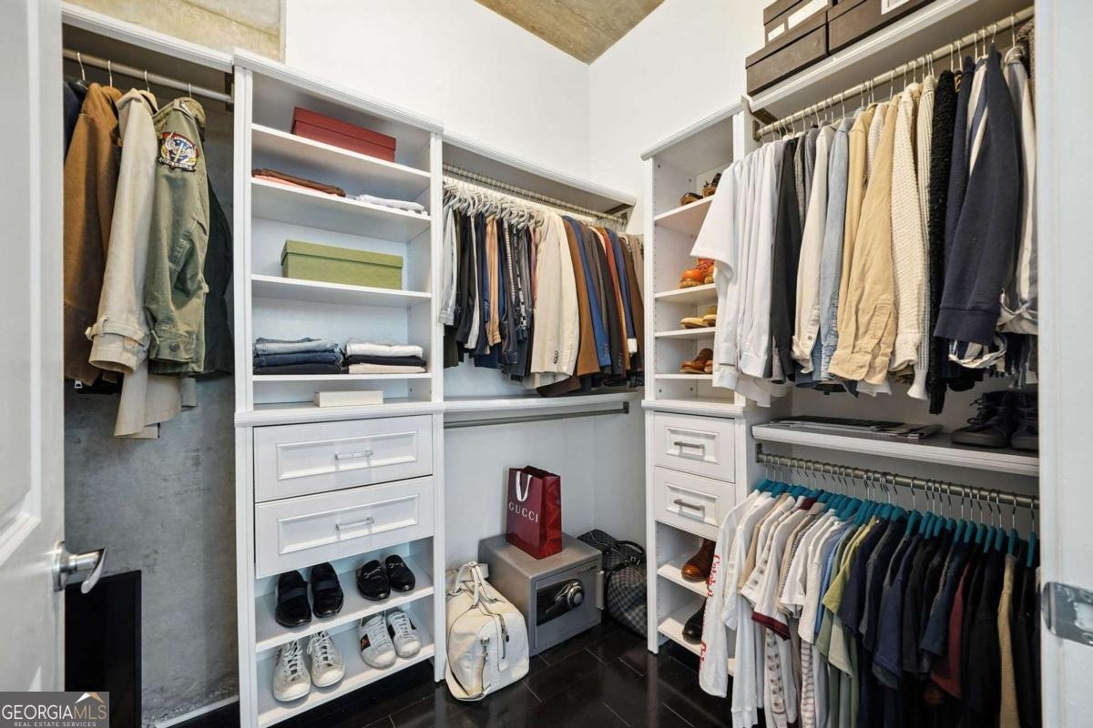 3324 Peachtree Road Atlanta - 12