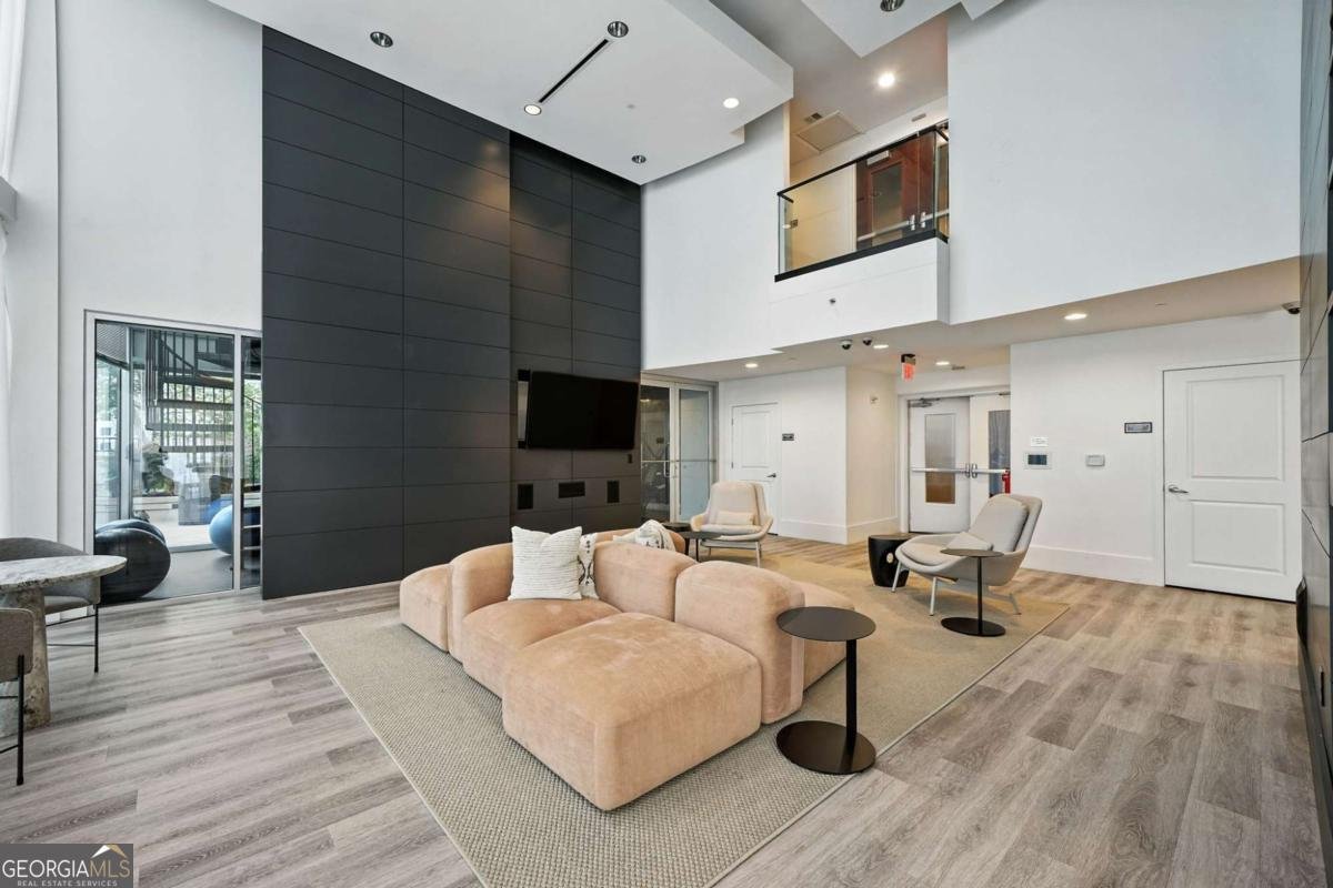 3324 Peachtree Road Atlanta - 32