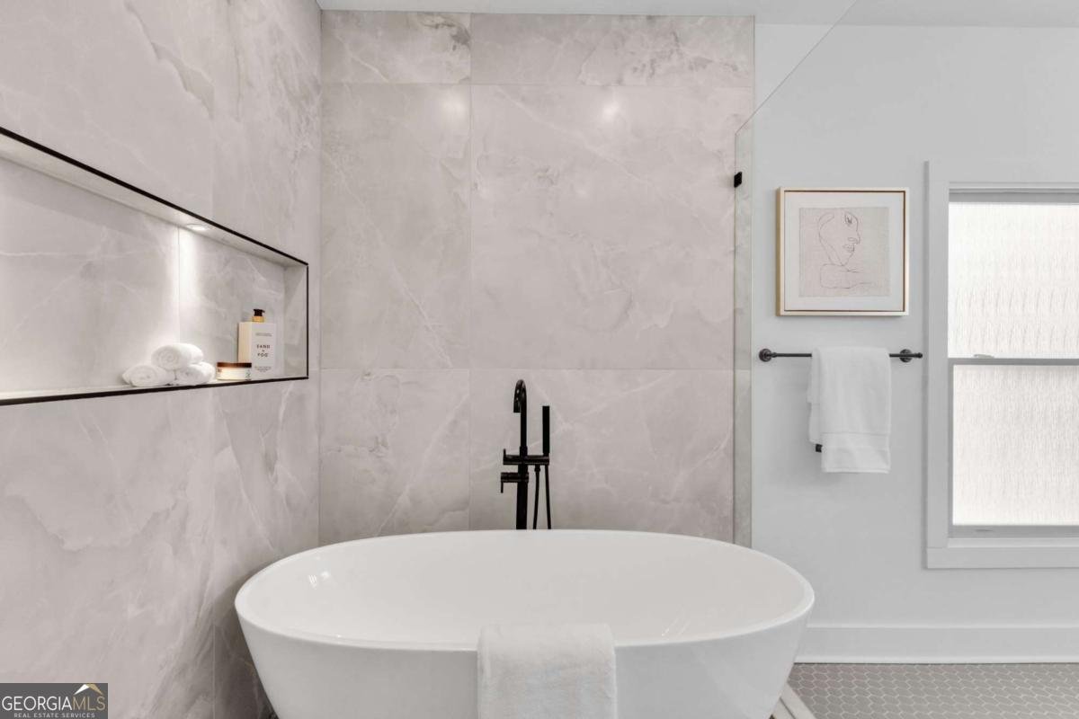 976 Dunning Street Atlanta - 27