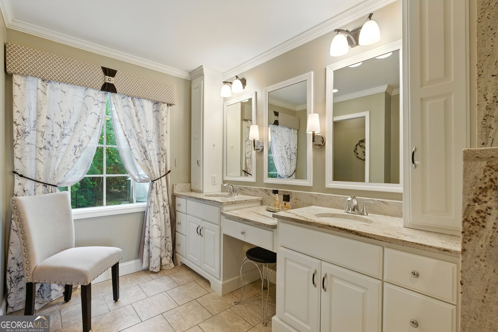 1407 Daybreak Road Cleveland - 17