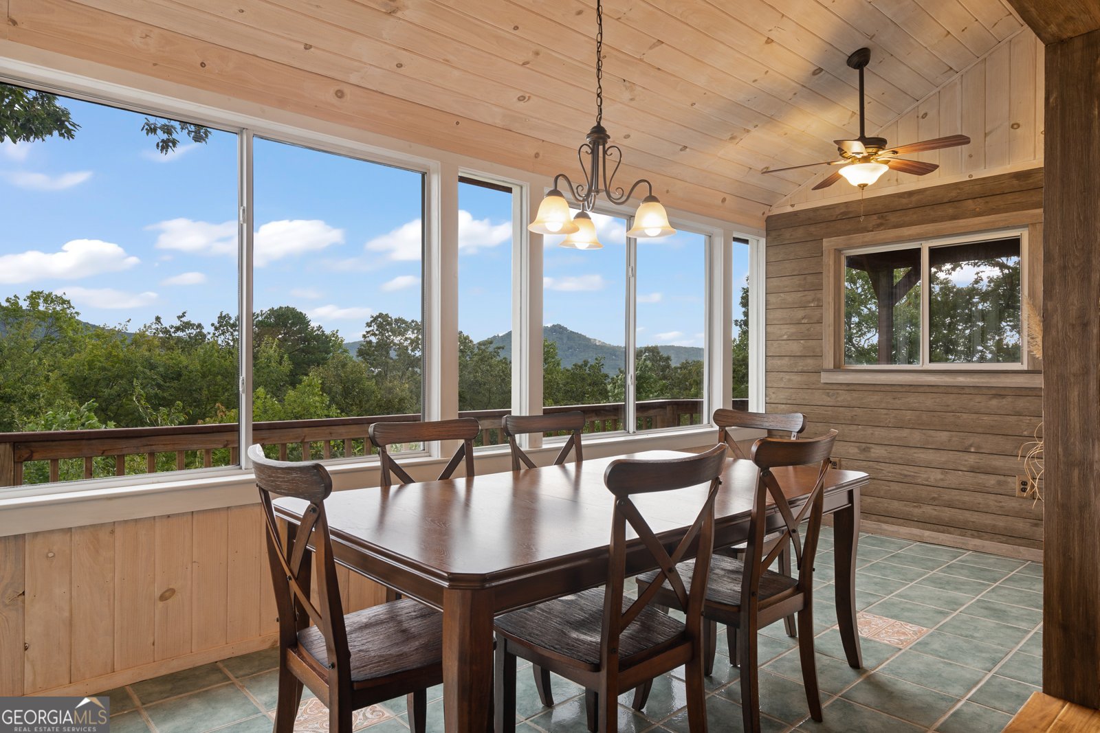 1387 Valley Street Clayton - 13