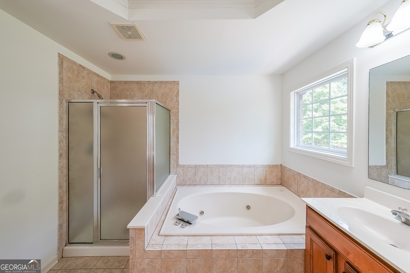 7580 The Lakes Drive Fairburn - 14
