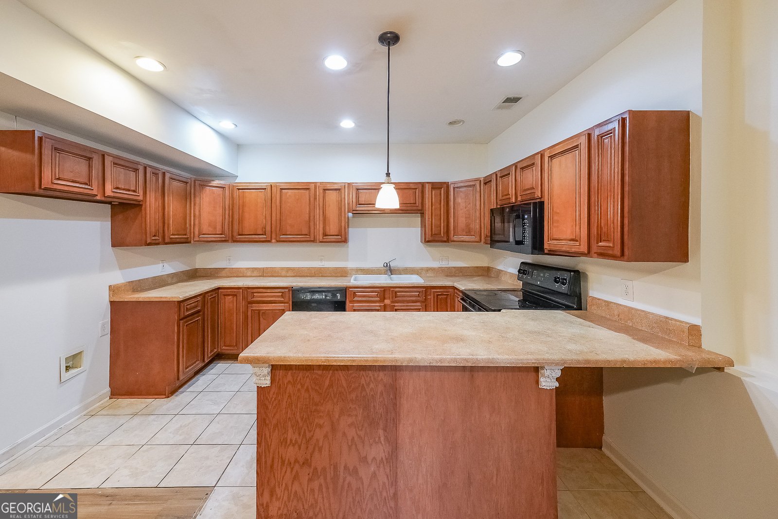 7580 The Lakes Drive Fairburn - 19