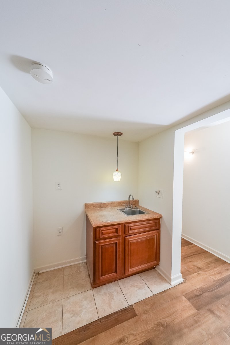 7580 The Lakes Drive Fairburn - 23