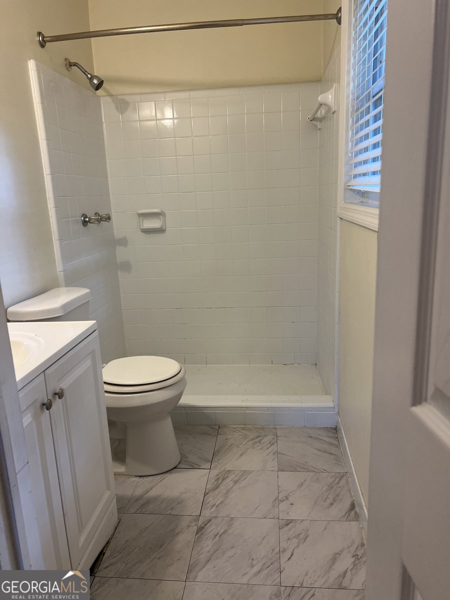 6435 CONNELL Road Atlanta - 21