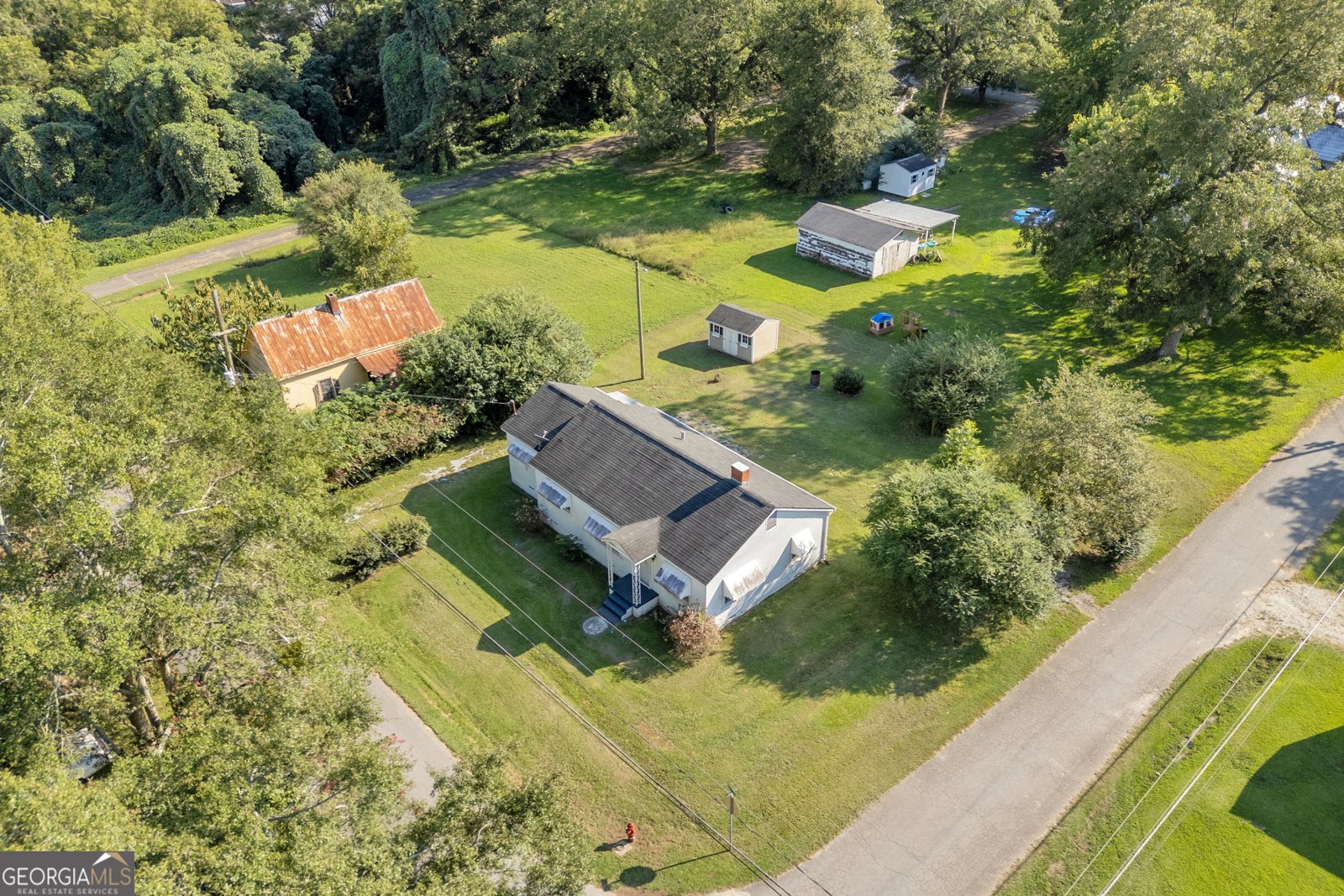 2621 Bond Avenue Canon - 34