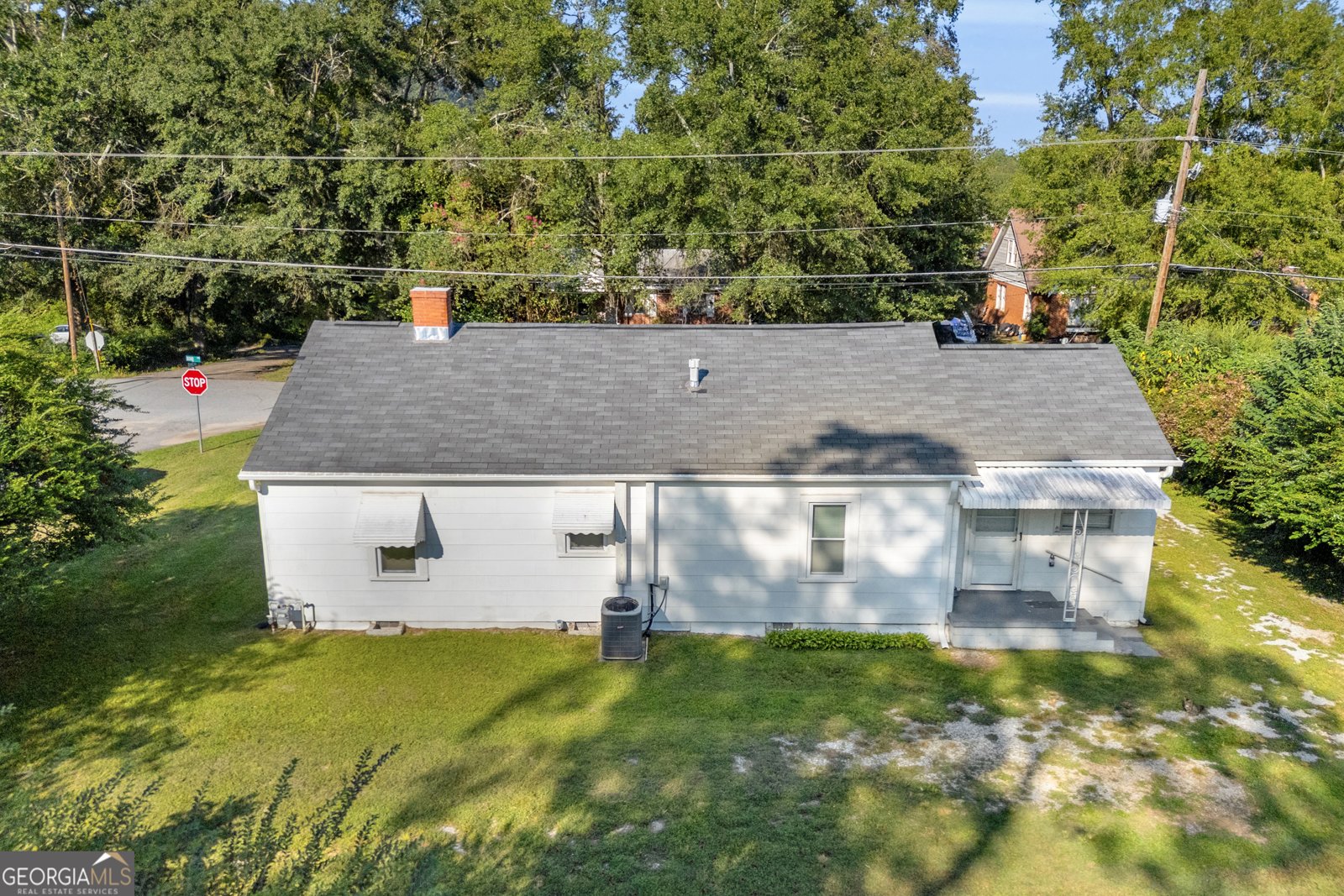 2621 Bond Avenue Canon - 8