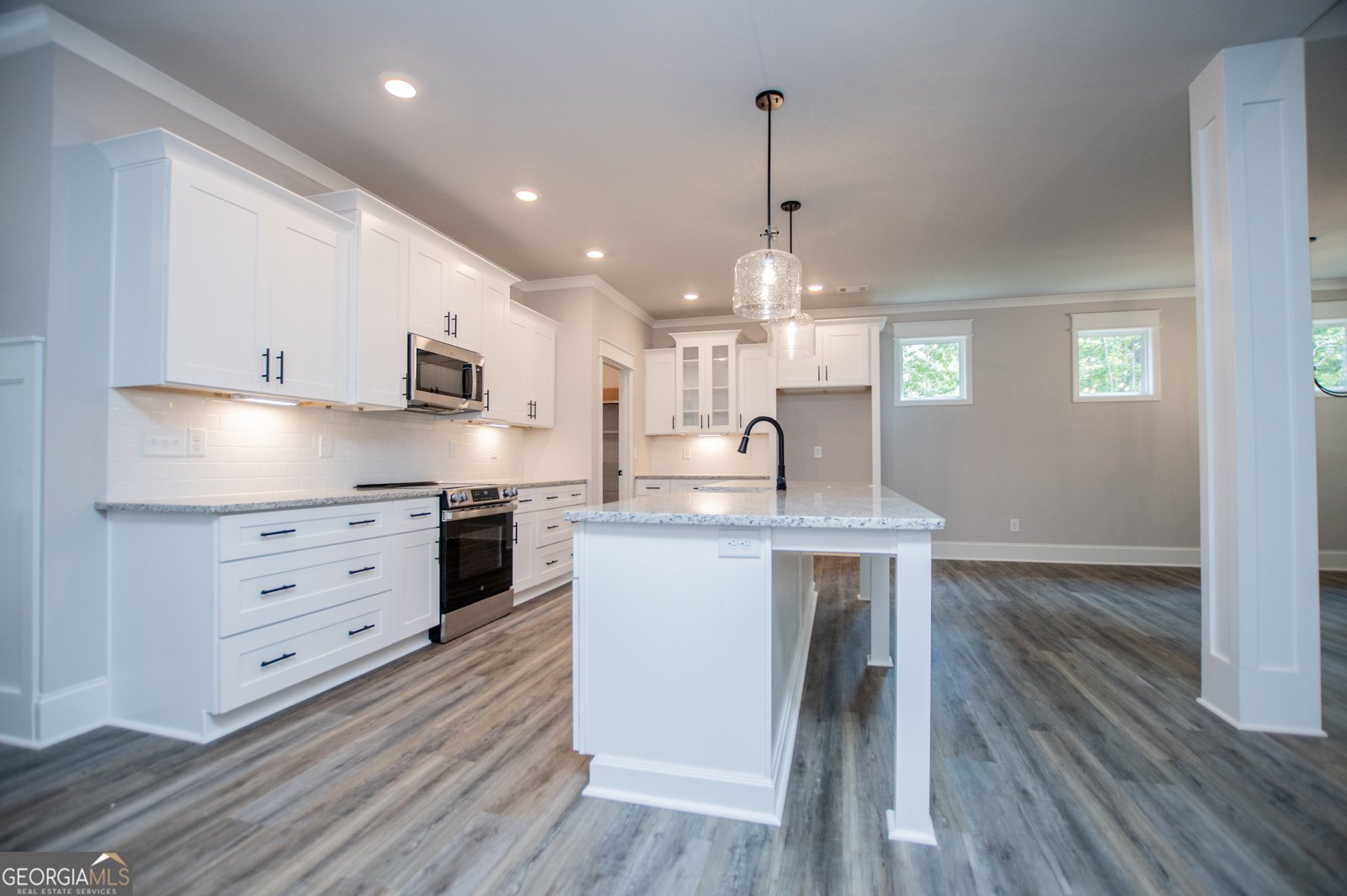 6851 Phillips Mill Road Douglasville - 38