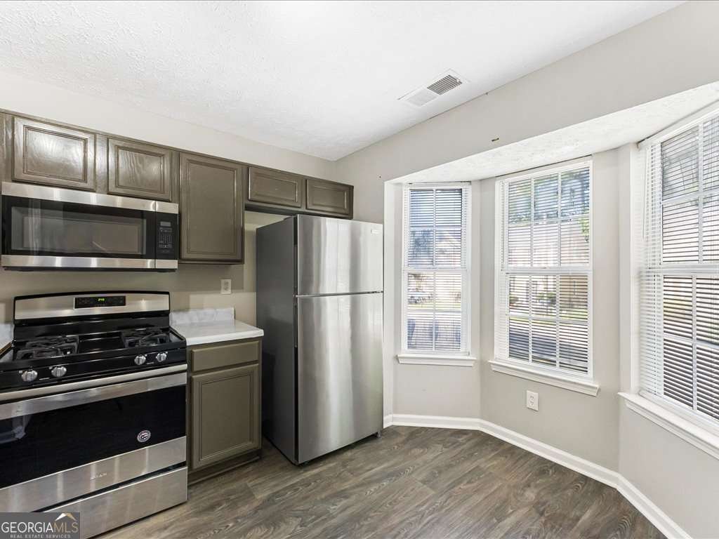 5910 Hampton Court Atlanta - 9