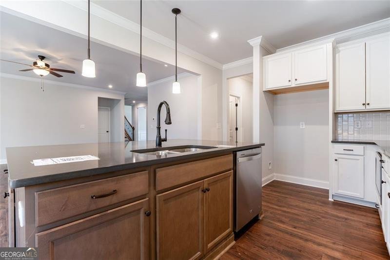 3664 THORNHILL Court Douglasville - 11