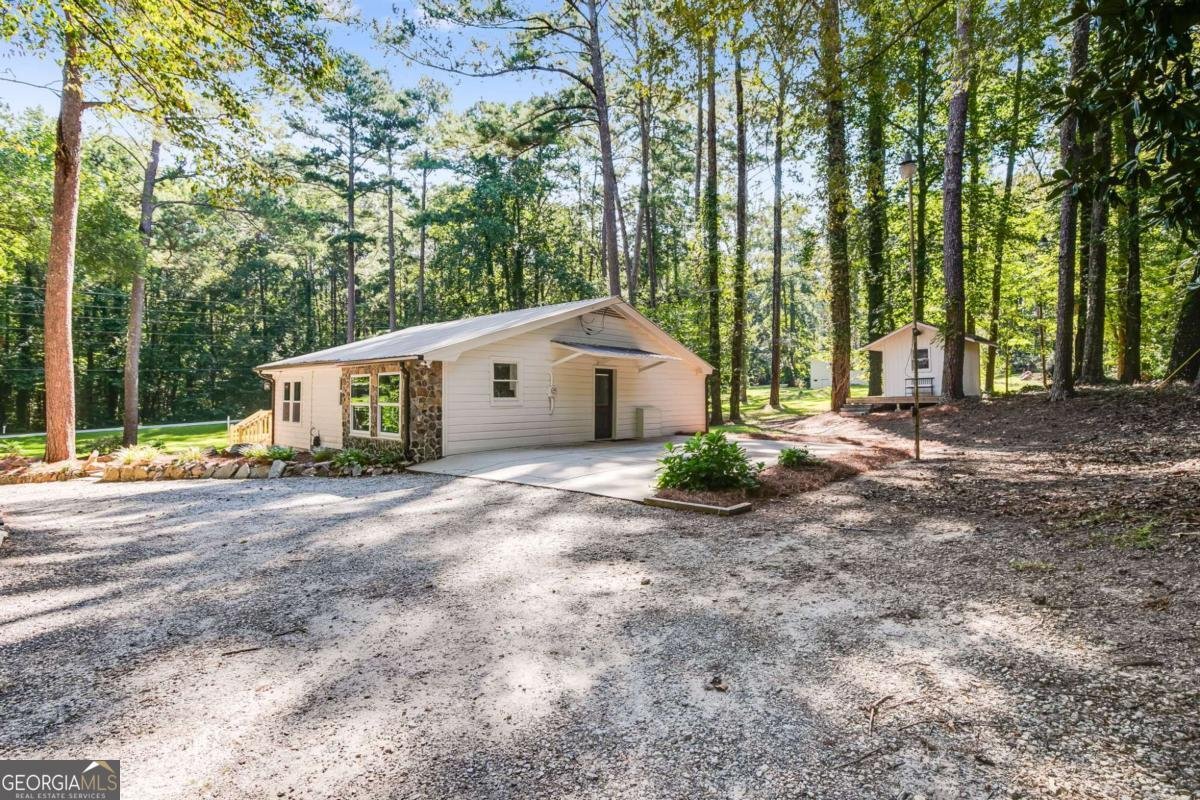 5405 Bethlehem Road Fairburn - 27