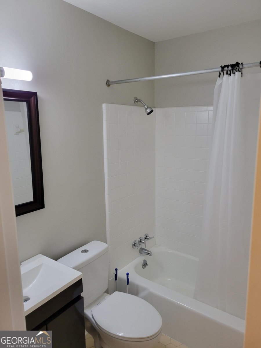 6057 Pinecreek Road Forest Park - 12