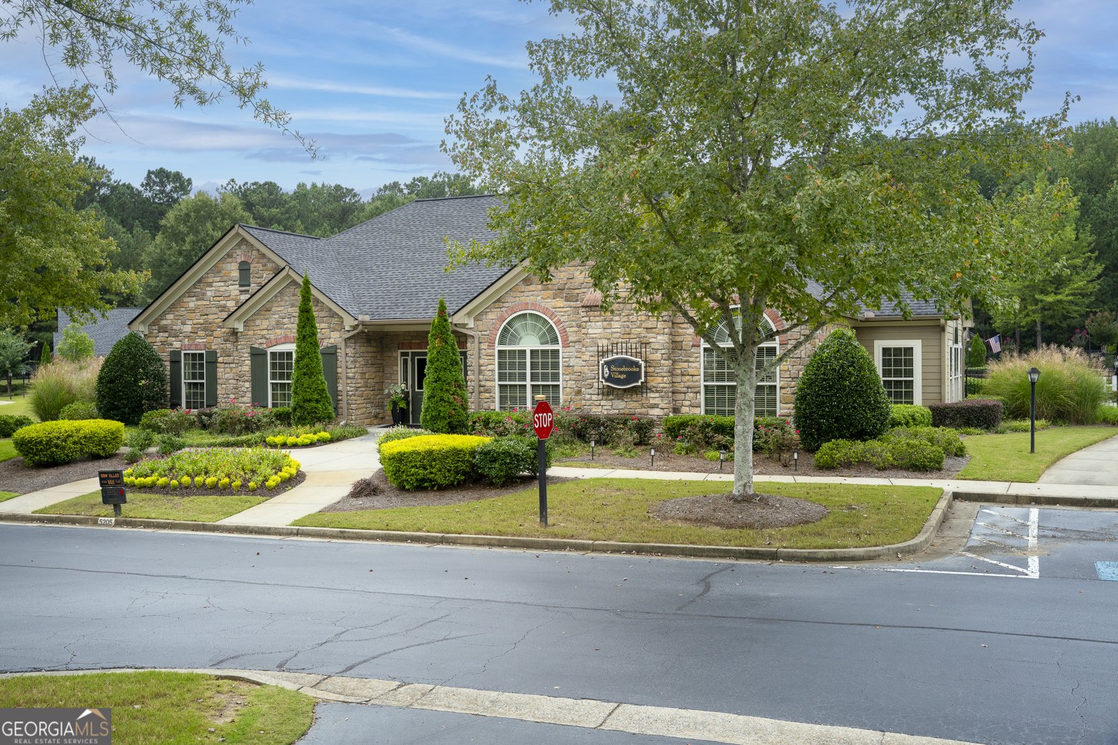 5208 Stone Village Circle Kennesaw - 23