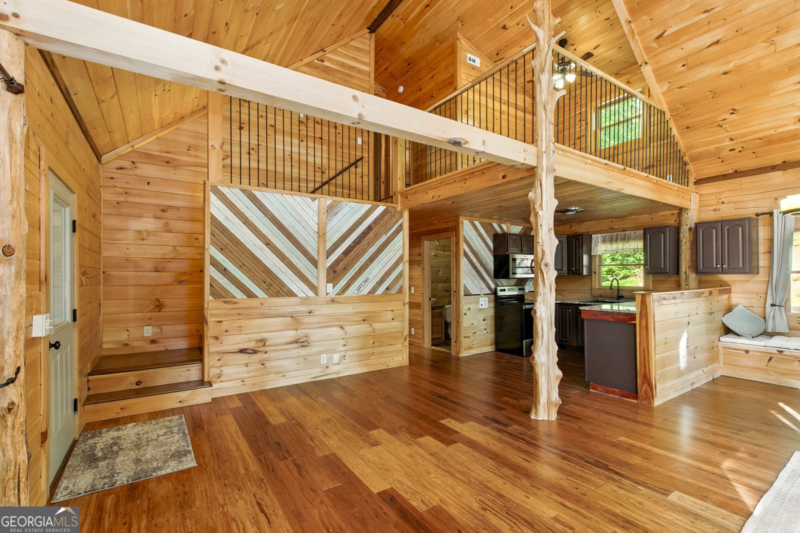 4947 Weaver Road Gainesville - 29