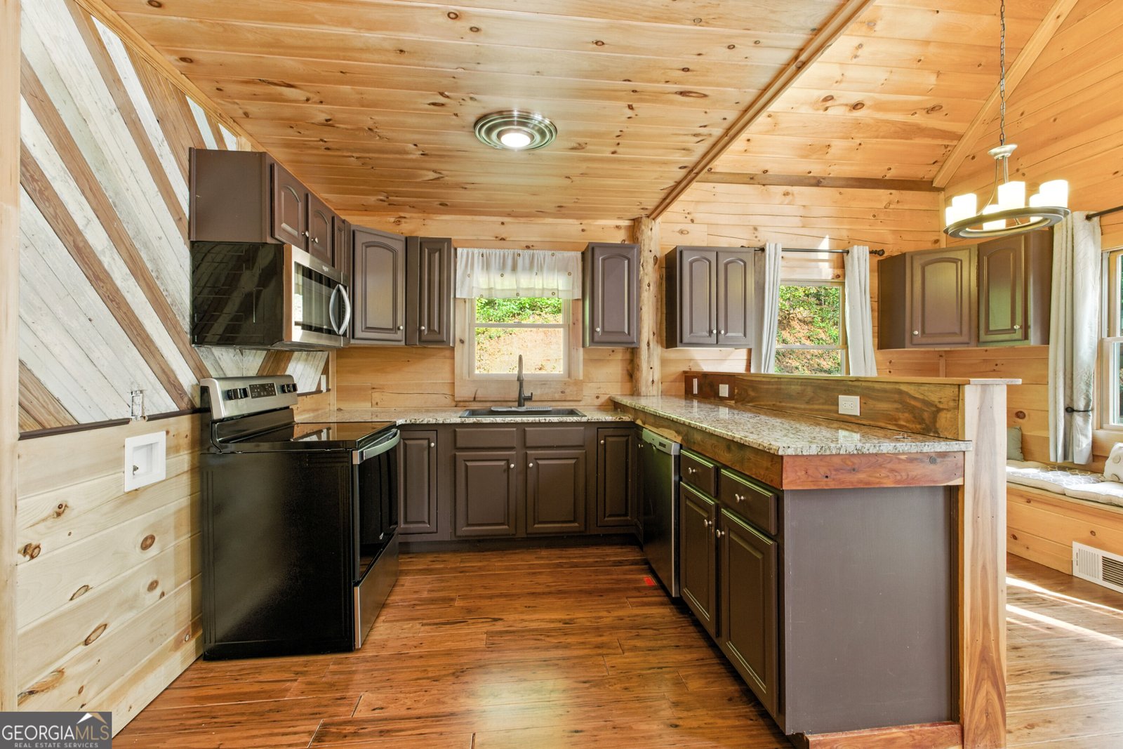 4947 Weaver Road Gainesville - 34