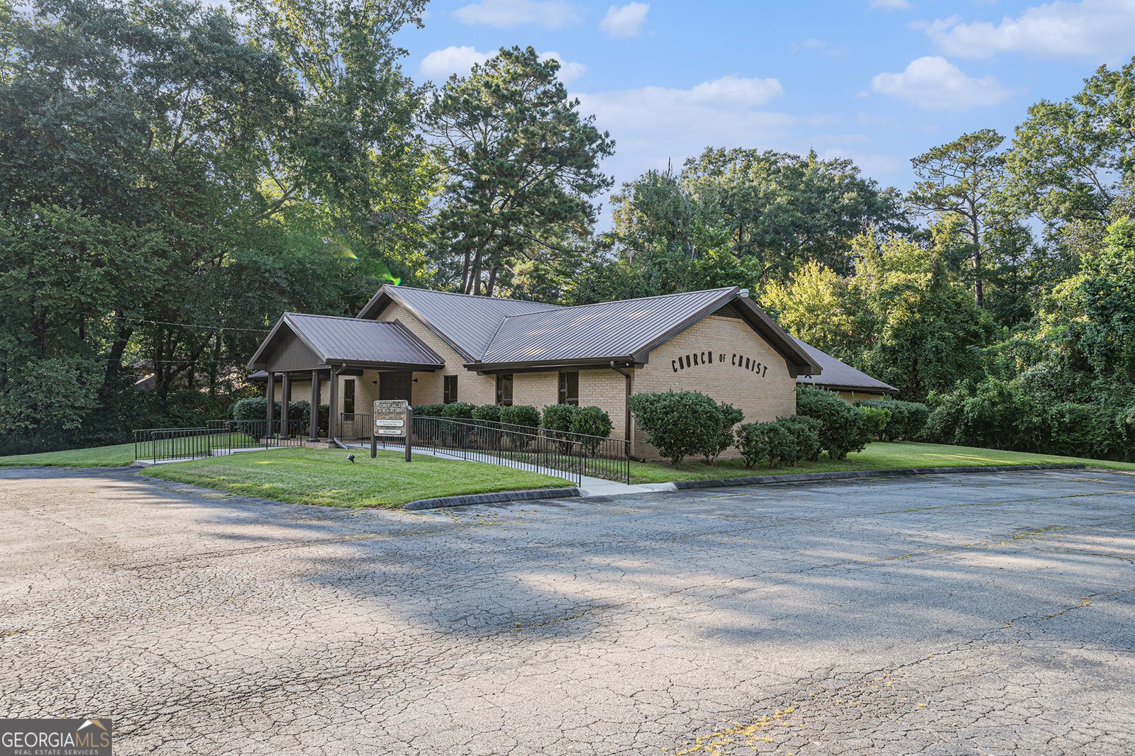 602 Commanche Drive Macon - 25