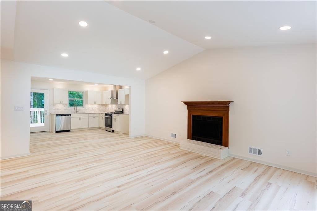 3960 Rocmar Drive Snellville - 4