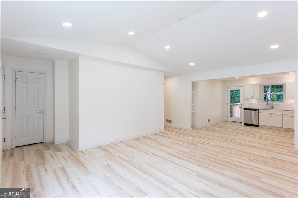 3960 Rocmar Drive Snellville - 7