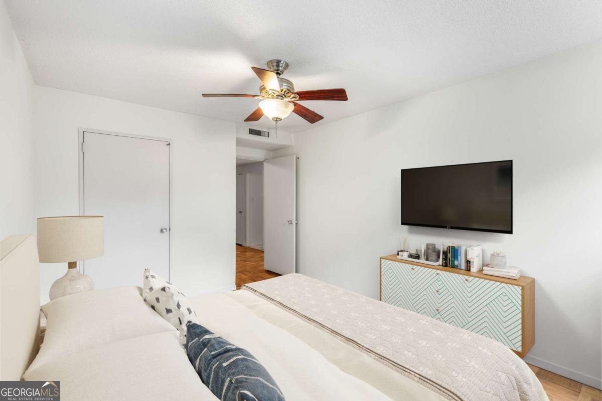 2965 Pharr Court South Atlanta - 10