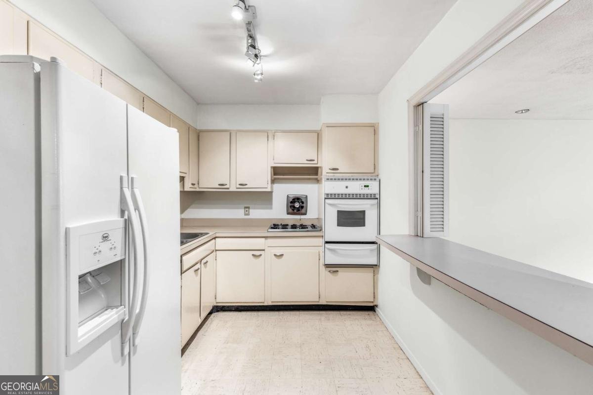 2965 Pharr Court South Atlanta - 4