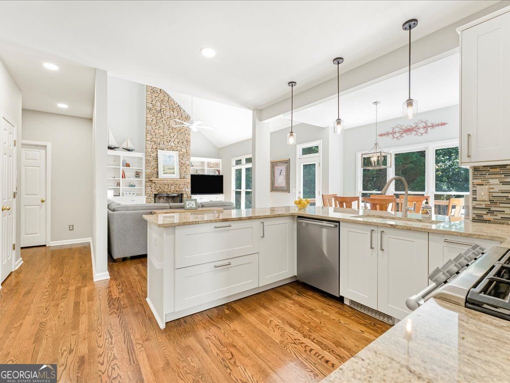 5155 Courton Street Alpharetta - 19