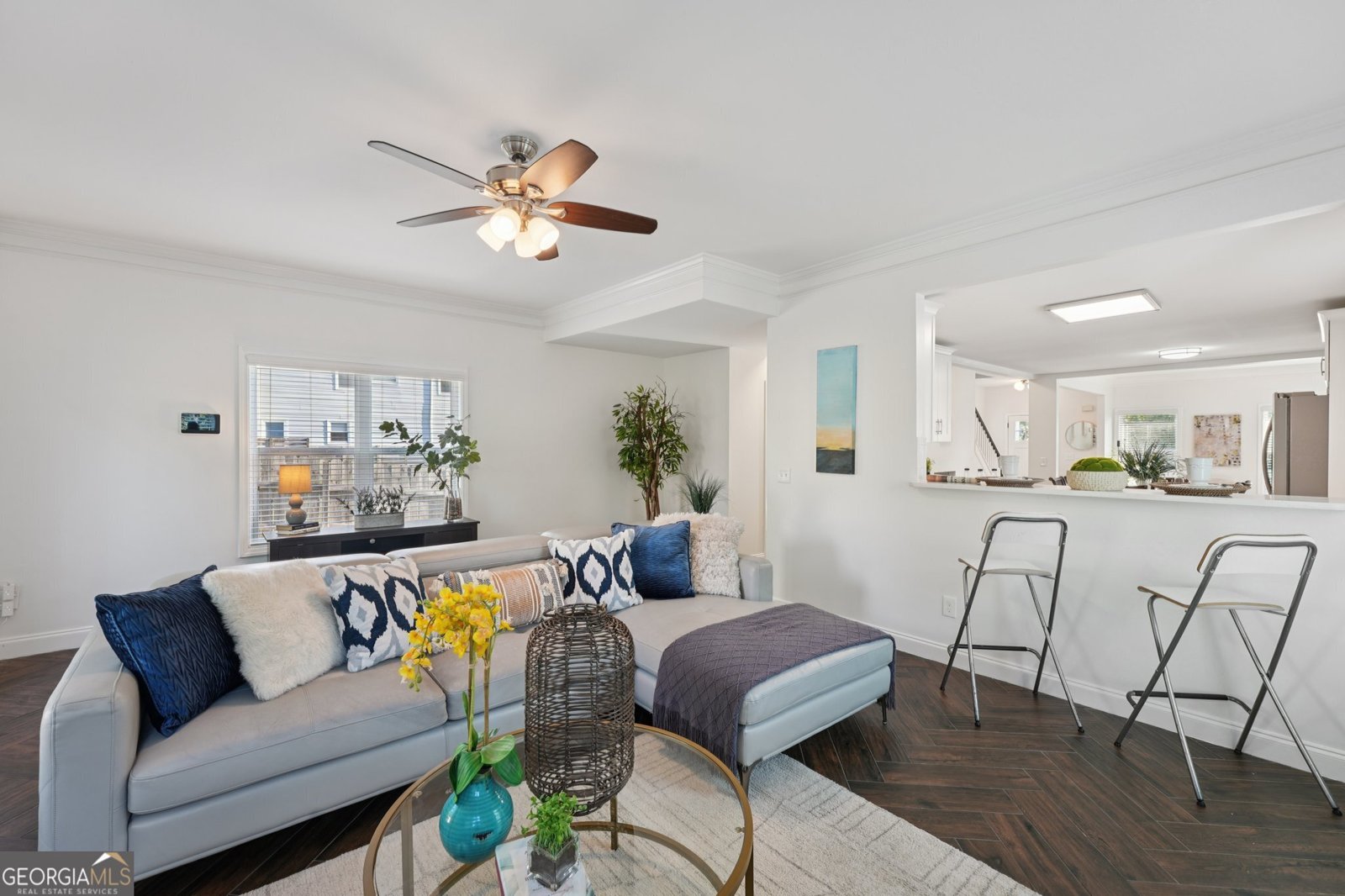 632 Warren Avenue Scottdale - 11