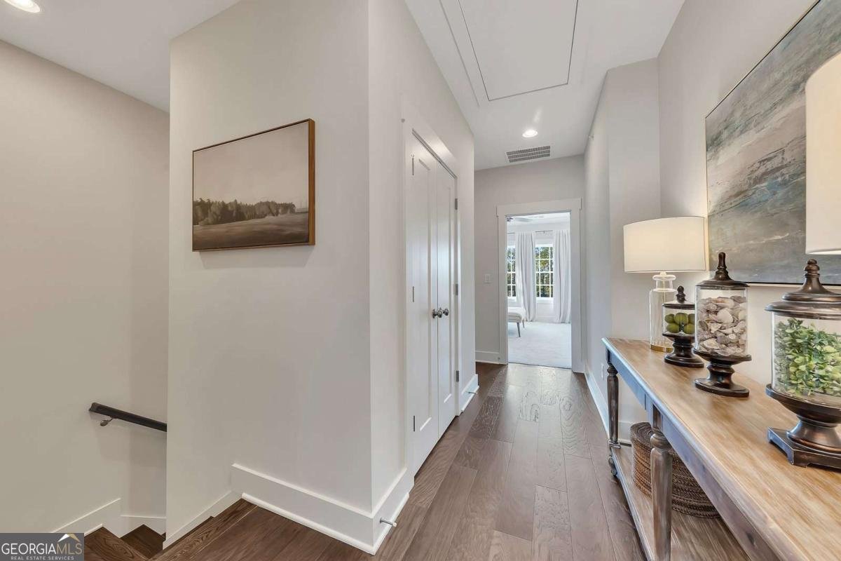 967 On Main Drive Woodstock - 34