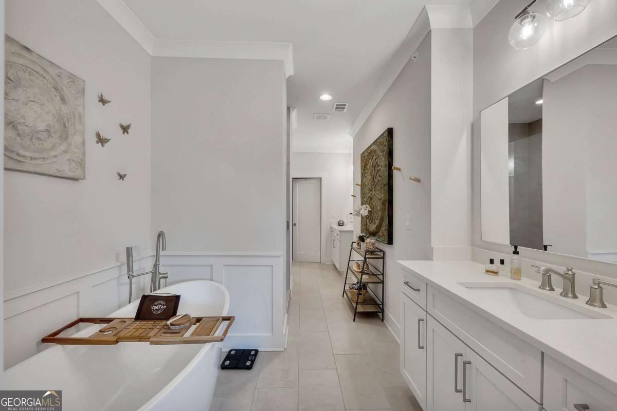 967 On Main Drive Woodstock - 38