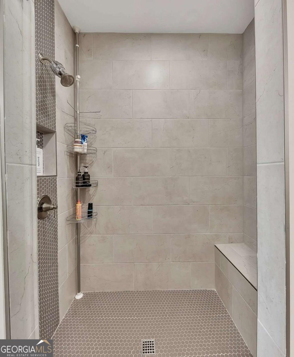 967 On Main Drive Woodstock - 40