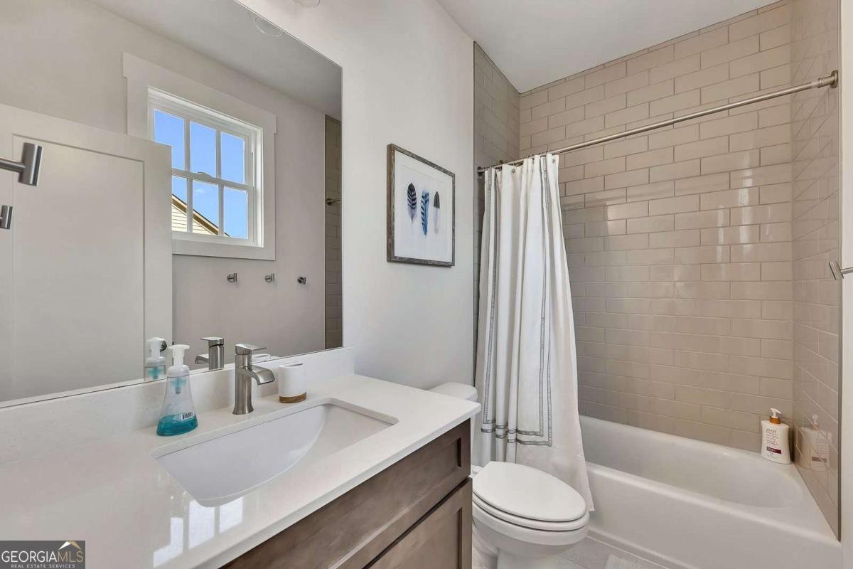 967 On Main Drive Woodstock - 45