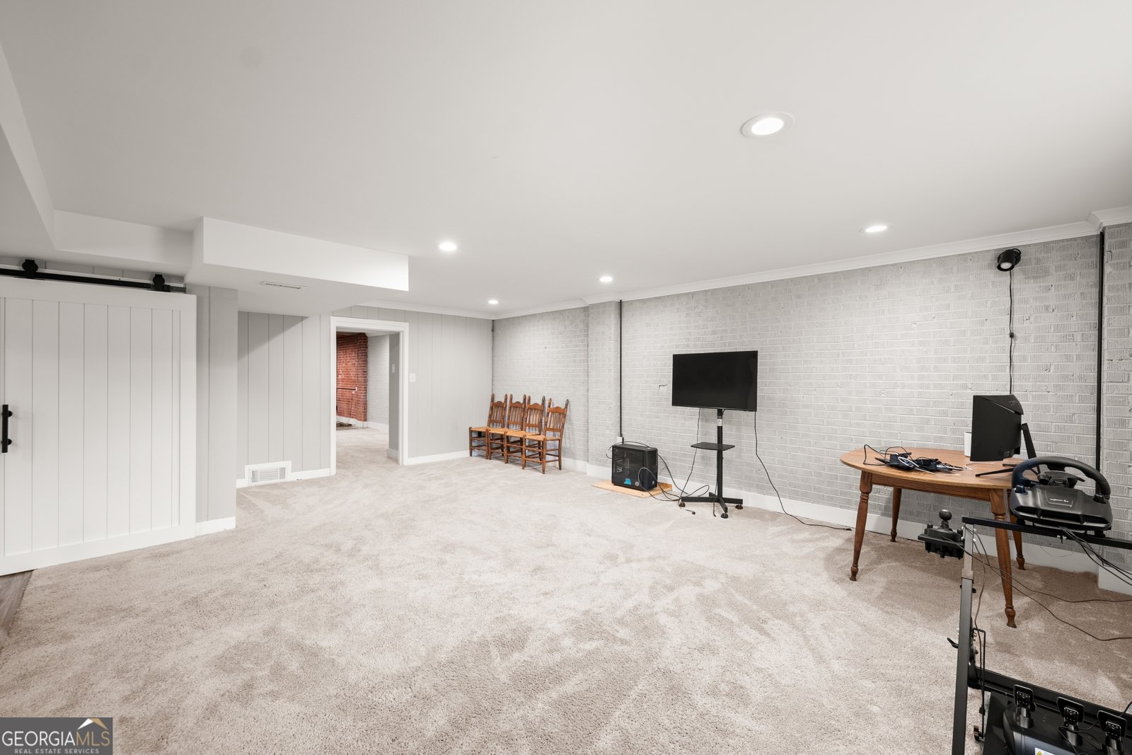650 Blueridge Avenue Gainesville - 33