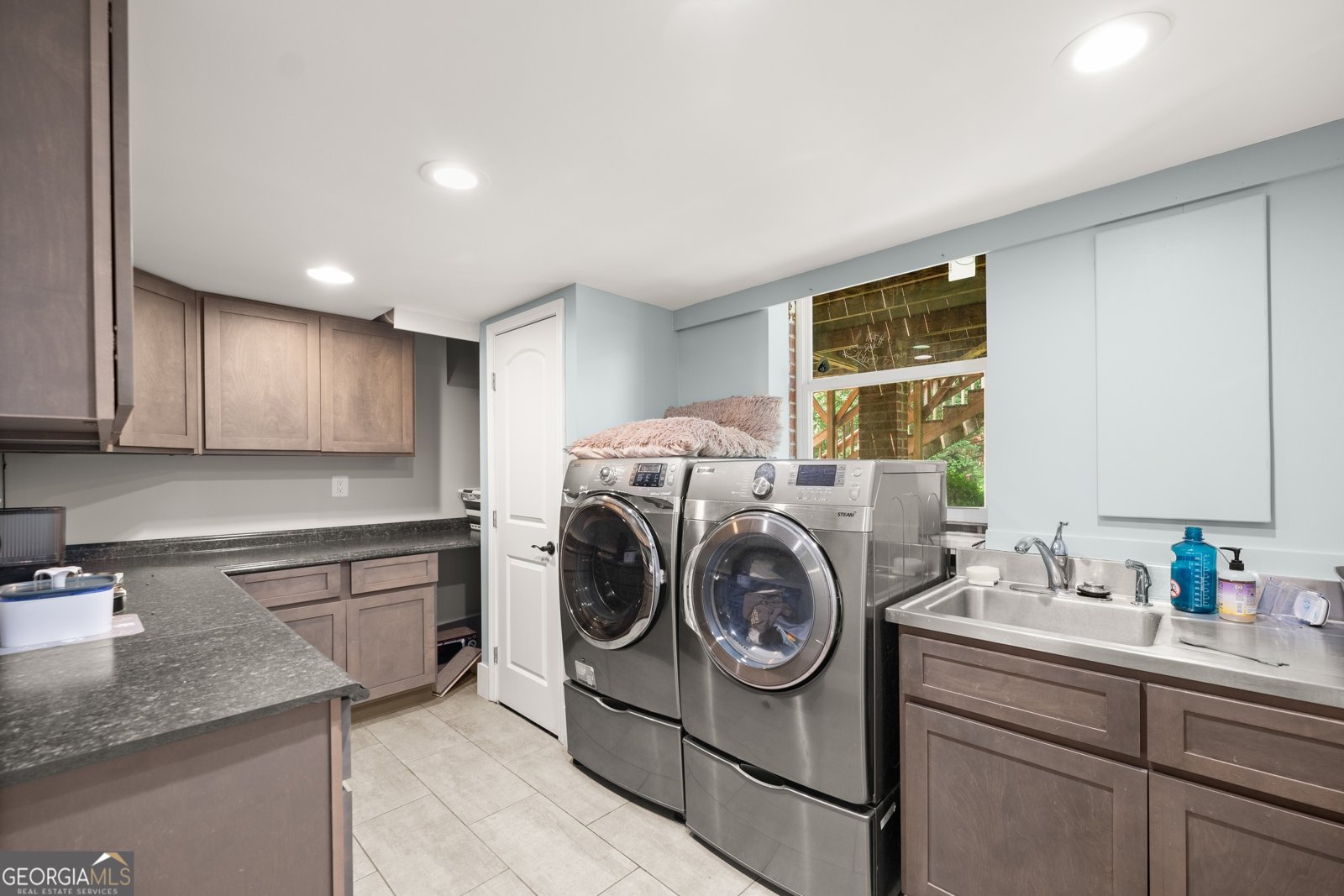 650 Blueridge Avenue Gainesville - 39