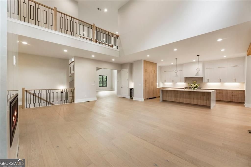 15792 Thompson Road Milton - 17