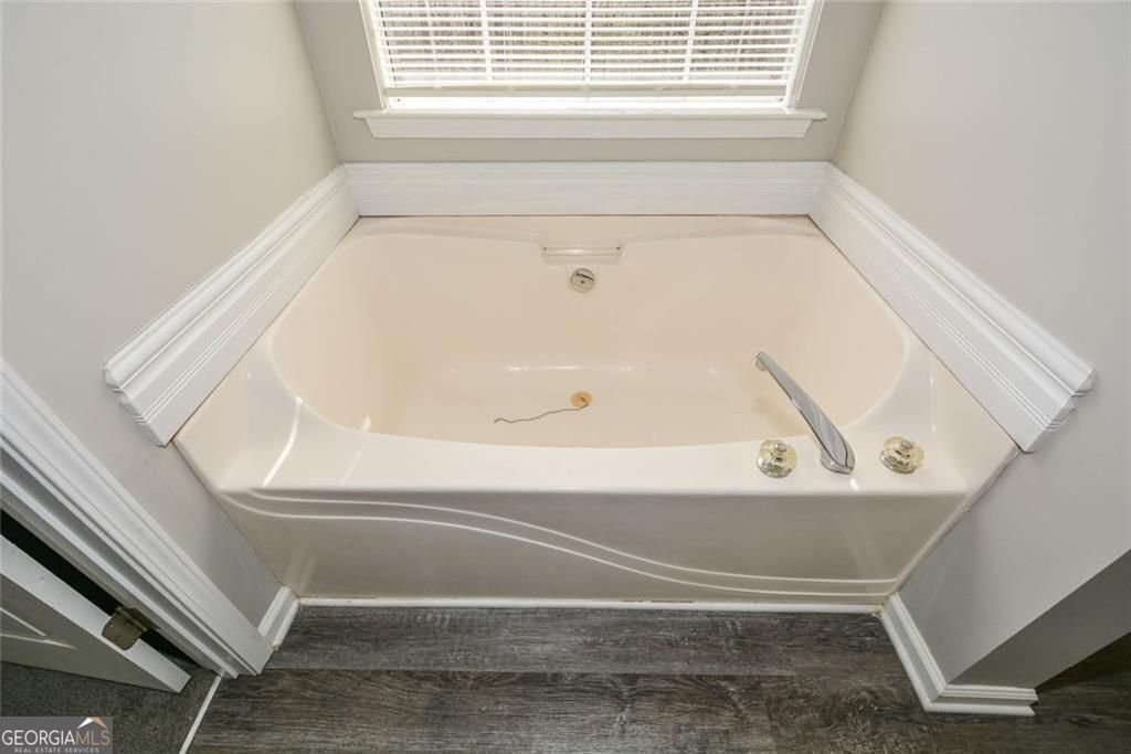 581 Victorian Circle Dallas - 32