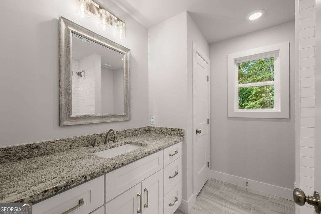 6035 Lakeside Court Gainesville - 17