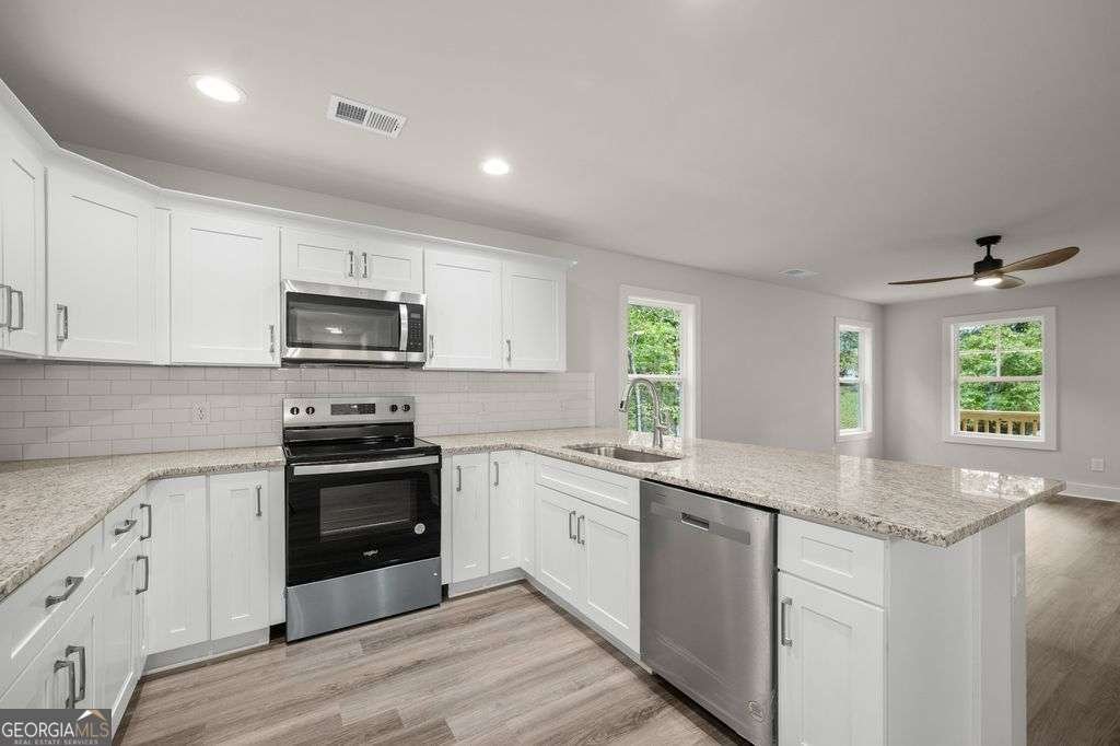 6035 Lakeside Court Gainesville - 9