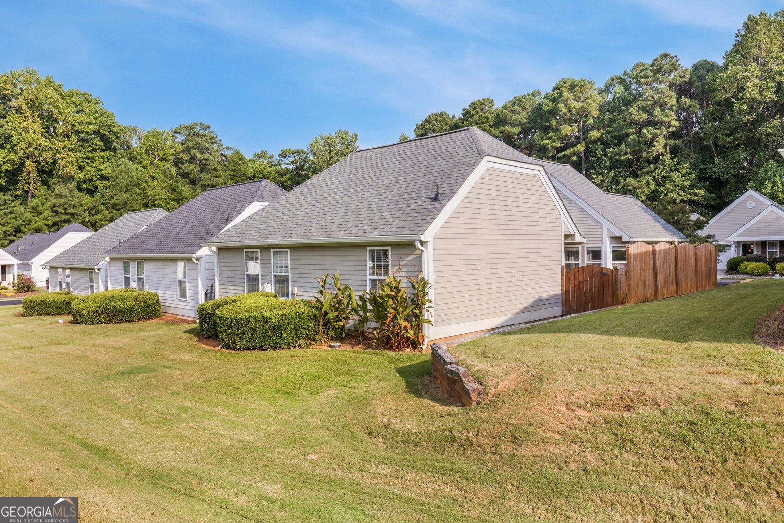 5052 Kathryn Glen Drive Acworth - 33