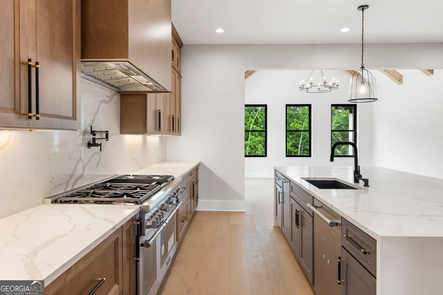 15794 Thompson Road Milton - 16