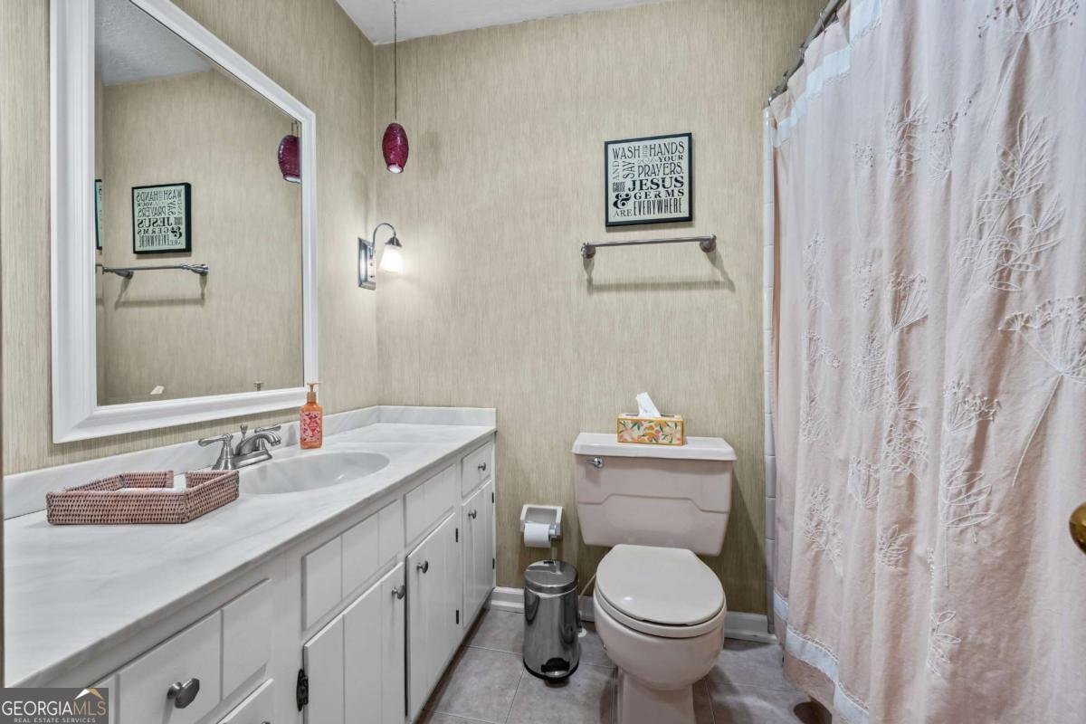 684 Honeysuckle Road Gainesville - 23