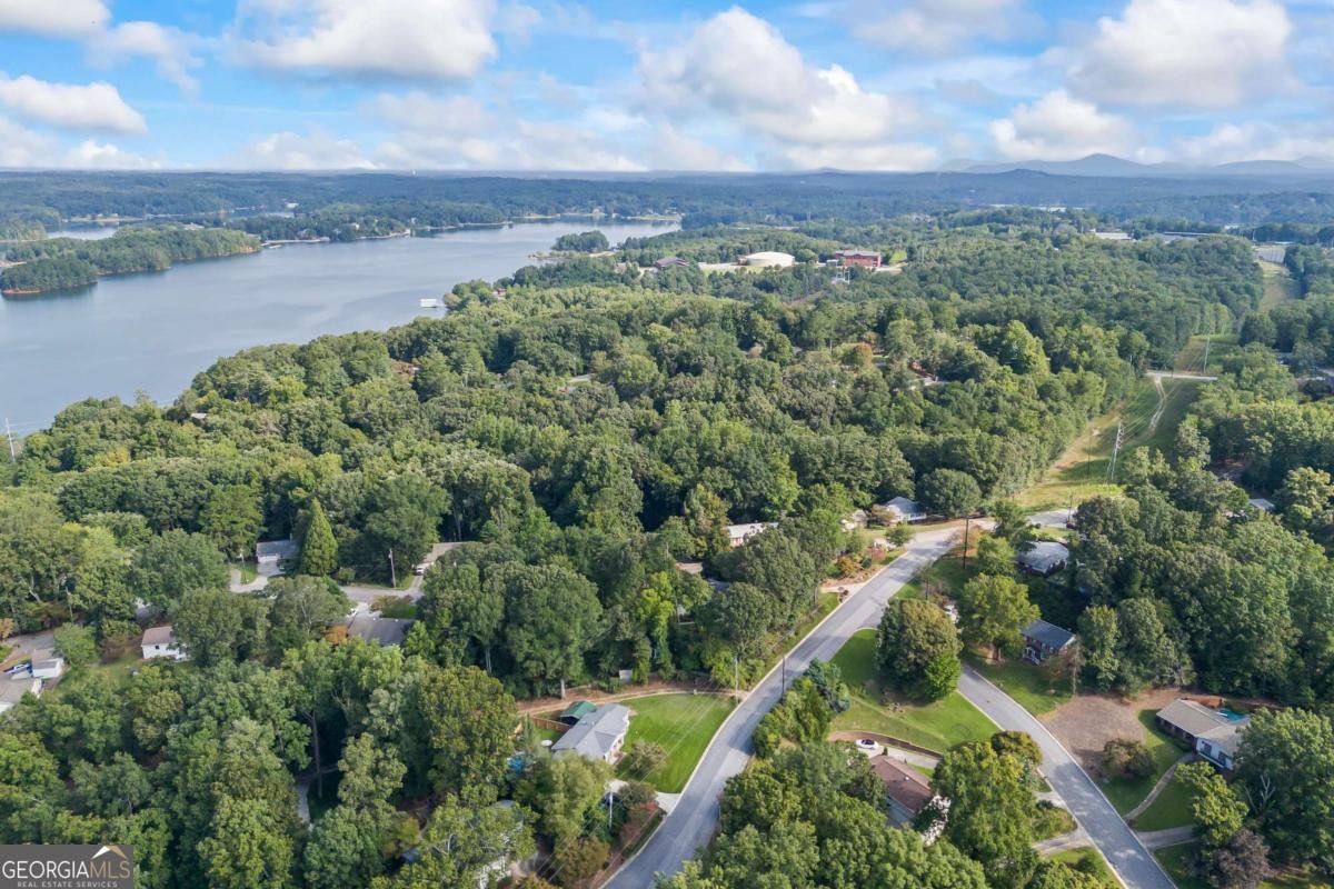 684 Honeysuckle Road Gainesville - 52