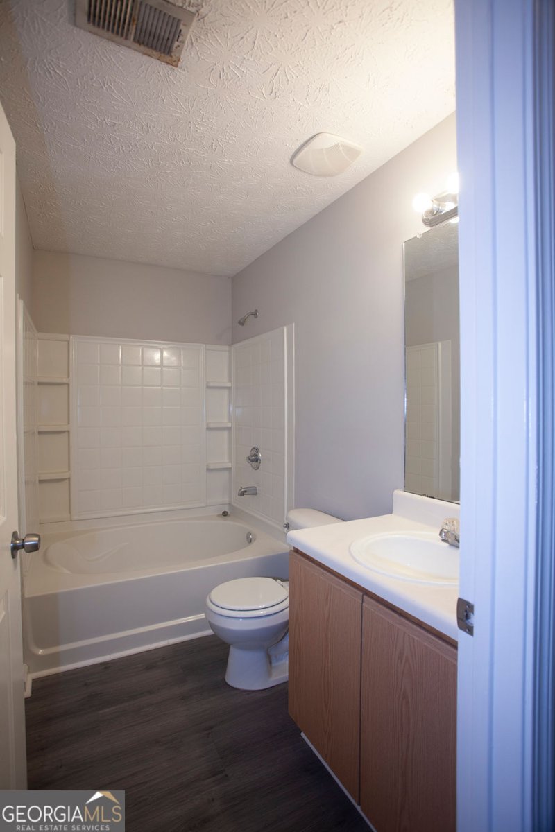 7302 Fairington Village Drive Lithonia - 14