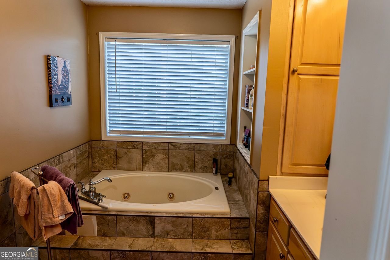 9636 SQUIRREL WOOD Run Douglasville - 11