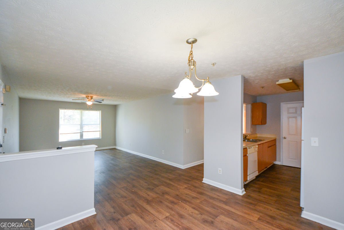 8304 Fairington Village Drive Lithonia - Photo 13