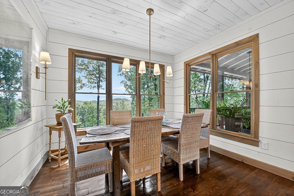 31 Haley Drive Cherry Log - 1