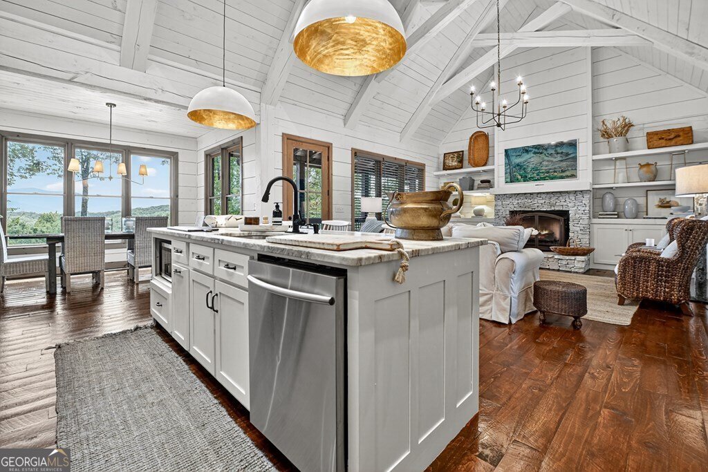 31 Haley Drive Cherry Log - 20